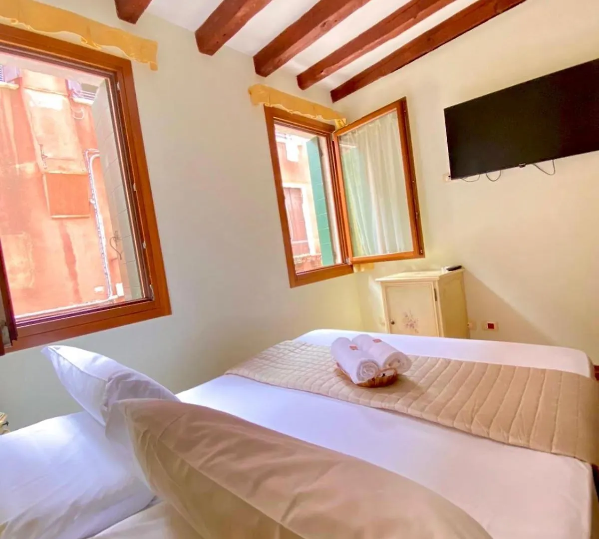 Casa Vacanze Angolo 'Sconto Venezia 0*,